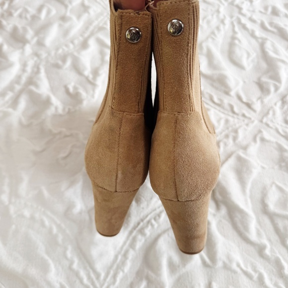 Donald Pliner Labell Platform Bootie Size 10M New - Picture 11 of 13